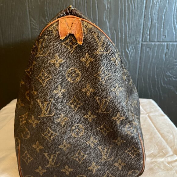 100% Authentic Louis Vuitton Speedy 40 Monogram (Vintage) - Picture 6 of 11